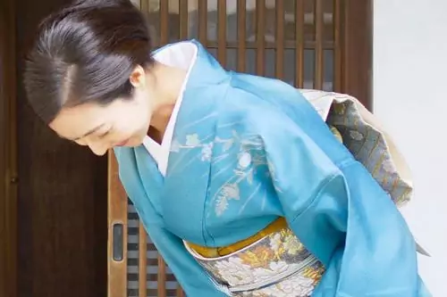 日本の女性は西洋の男性を尊敬する