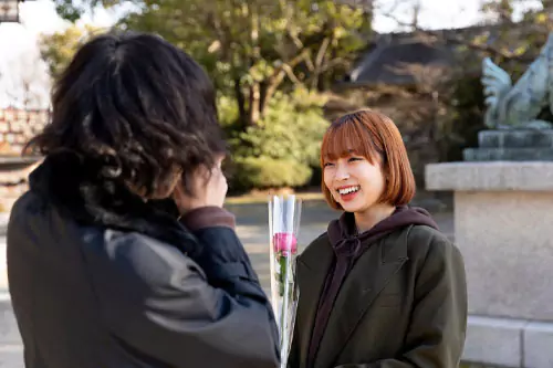 日本人女性の英語を話すパートナー