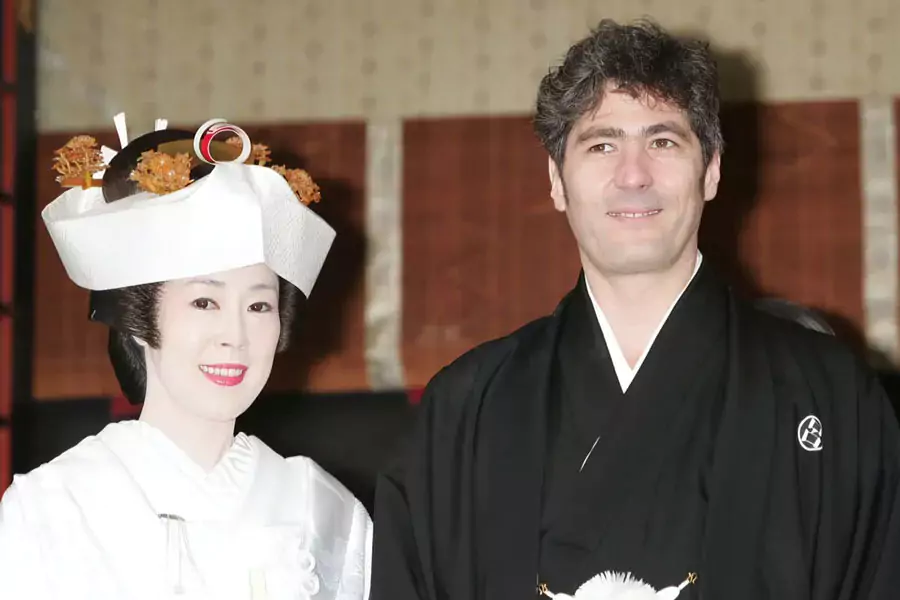 外国人の夫を持つ日本人女性