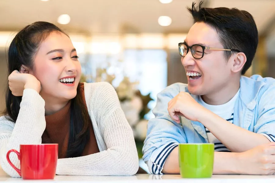 国際結婚を求めるカップルの完璧なデート